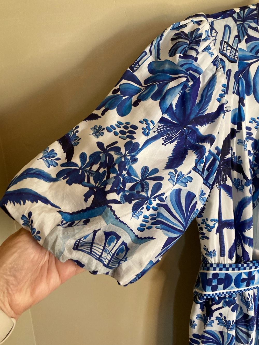 NEW FARM Rio Sweet Rio Mini Dress Tropical Beaded Belt Blue Off White Size L - Picture 9 of 16